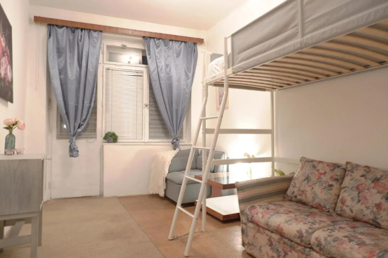 ROOMS Udolni Červený kostel Brünn  Apartman